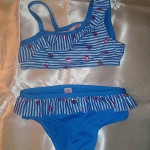Girls 2T swimsuit 🩲